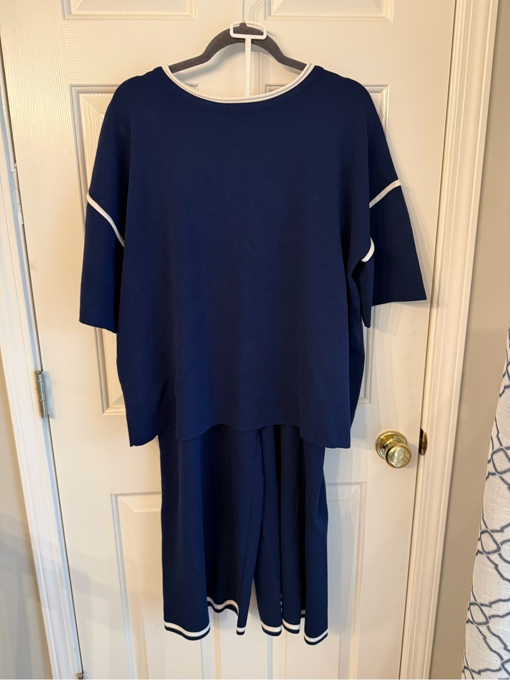 Amazon Navy Two-Piece Wide-Leg Set with White Trim